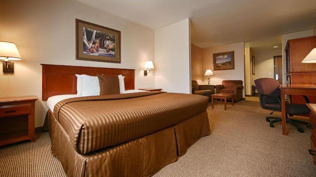 Best Western Territorial Inn And Suites Bloomfield Buitenkant foto
