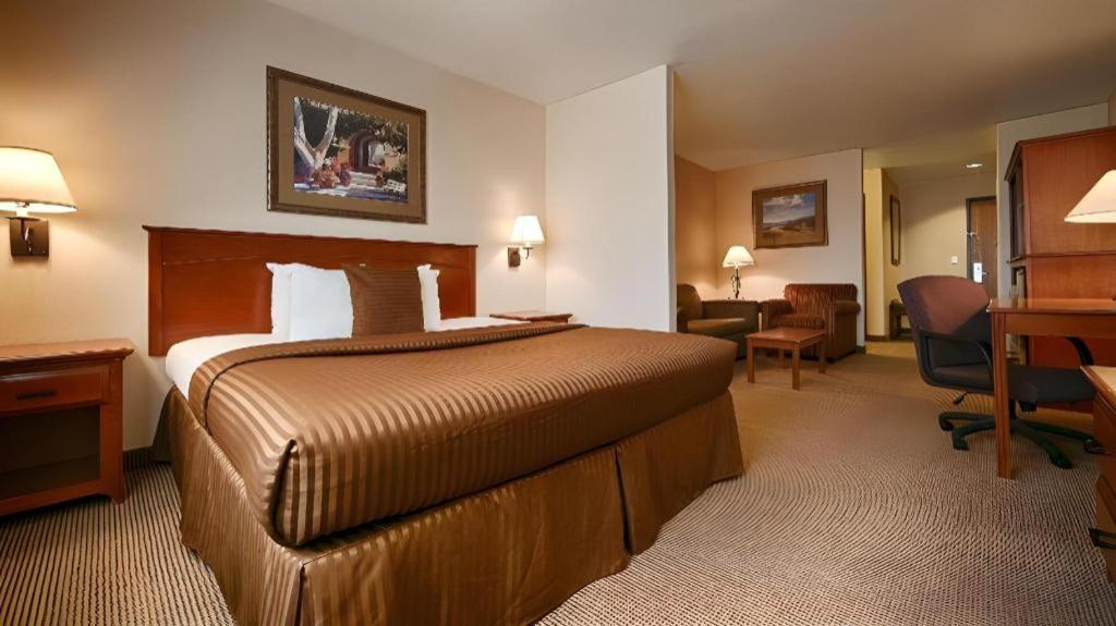 Best Western Territorial Inn And Suites Bloomfield Buitenkant foto