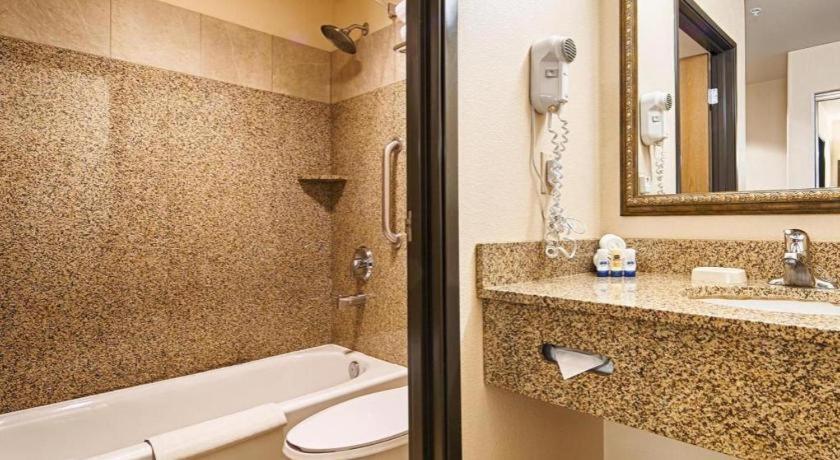 Best Western Territorial Inn And Suites Bloomfield Buitenkant foto